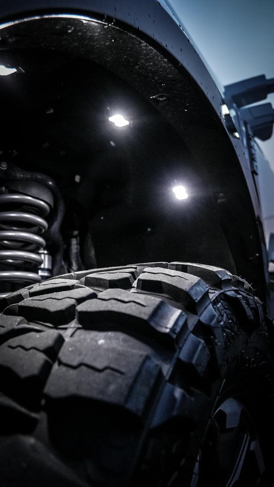Super Duty — Lifted Ford F-250 / F-350 Program