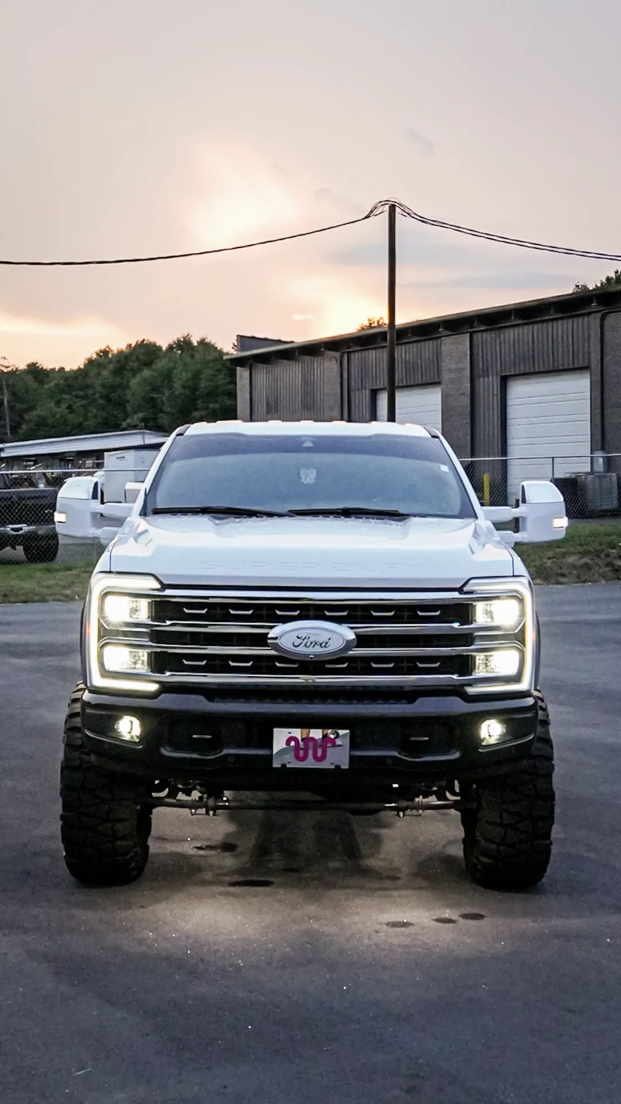 Super Duty — Lifted Ford F-250 / F-350 Program